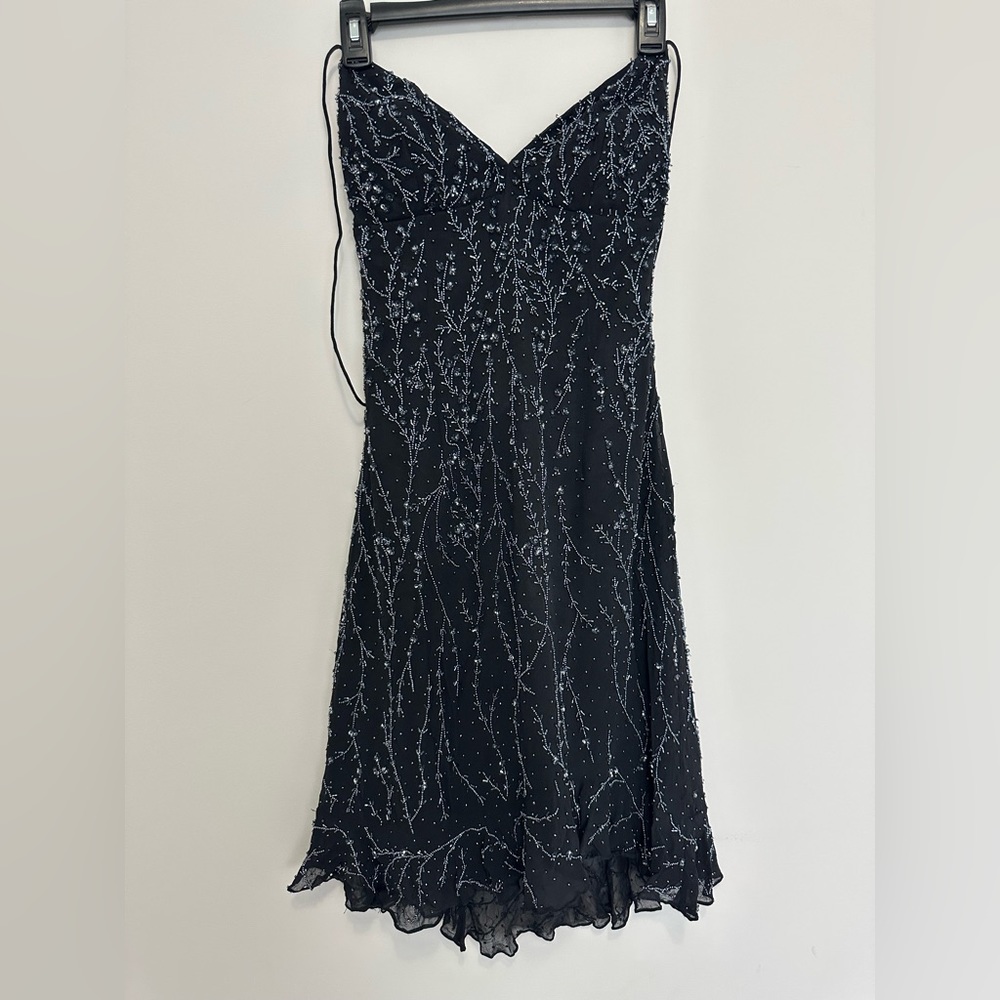 Embroidered black cocktail dress Size S